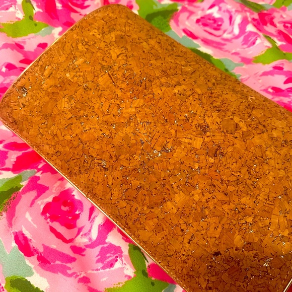 Lilly Pulitzer Cork Clutch - Picture 4 of 6